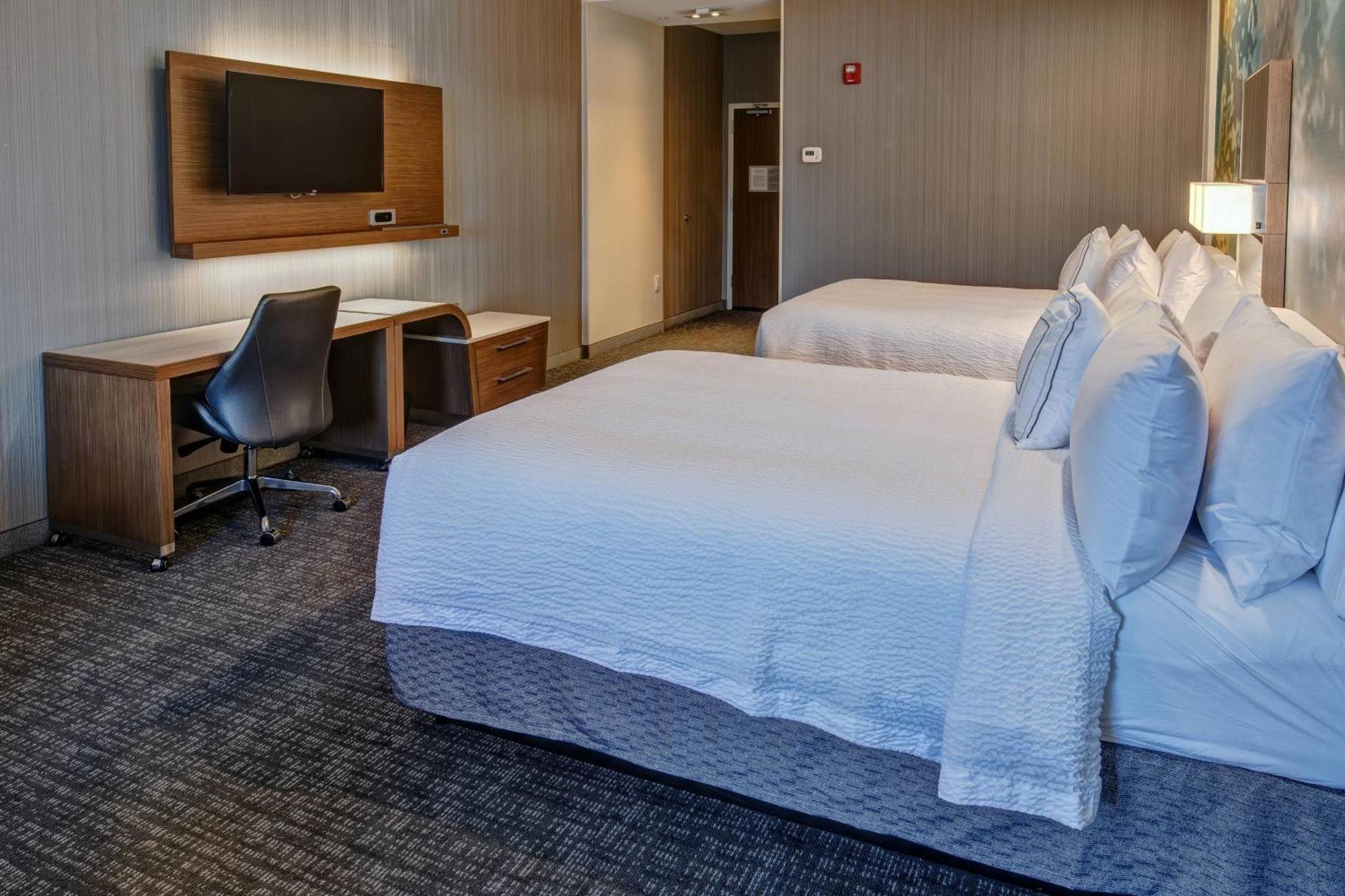 คอร์ตยาร์ด ออสติน นอร์ทเวสต์/เลกไลน์ Hotel ภายนอก รูปภาพ