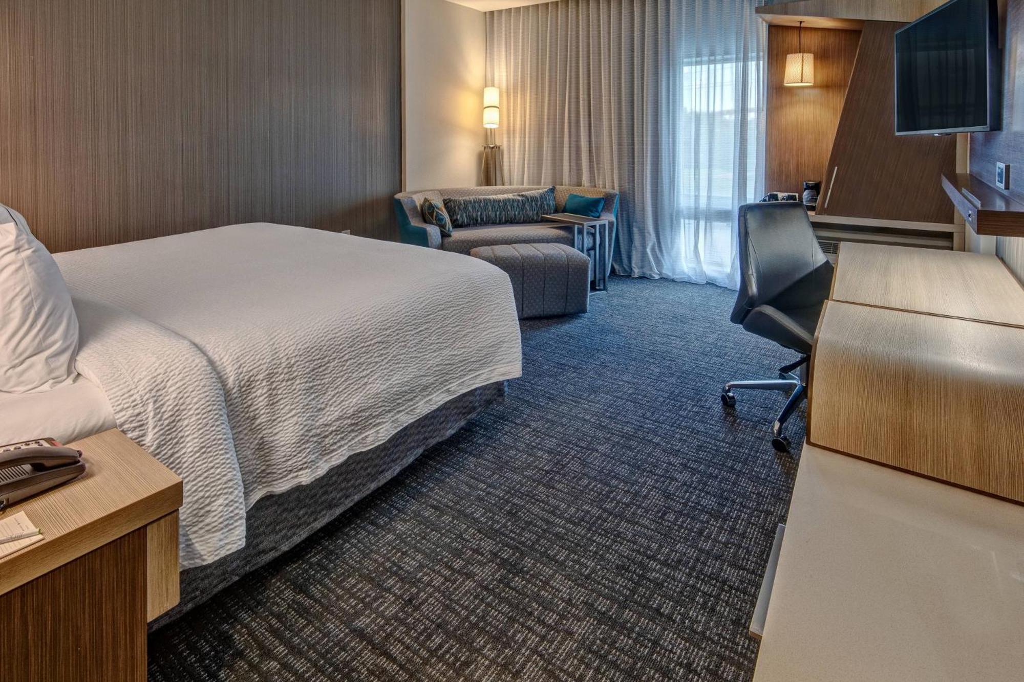 คอร์ตยาร์ด ออสติน นอร์ทเวสต์/เลกไลน์ Hotel ภายนอก รูปภาพ