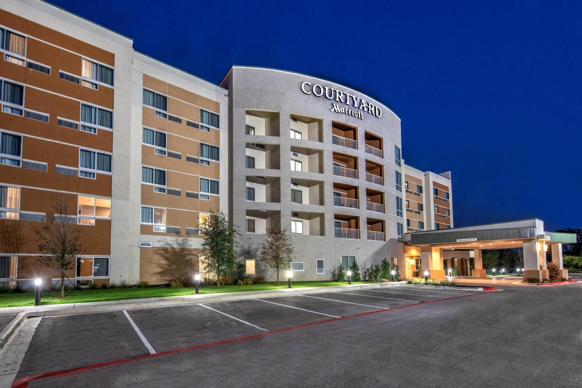 คอร์ตยาร์ด ออสติน นอร์ทเวสต์/เลกไลน์ Hotel ภายนอก รูปภาพ